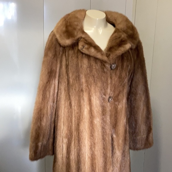 Mink vtg Coat Size missing. Med / large . As is - Picture 2 of 10